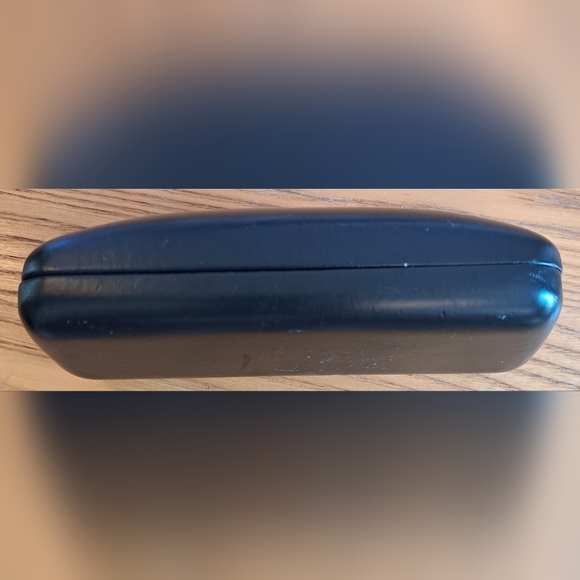 Diane Von Furstenburg DVF Black Hard Clam Shell Glasses Sunglasses Shades Case - Picture 4 of 8